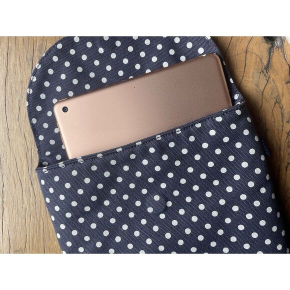 BAGGU Other - Baggu Laptop Tablet Case 11 Inch Sleeve Polka Dot